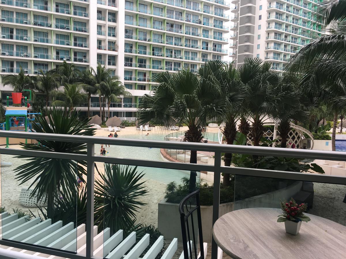 Apartment Davis Place At Azure