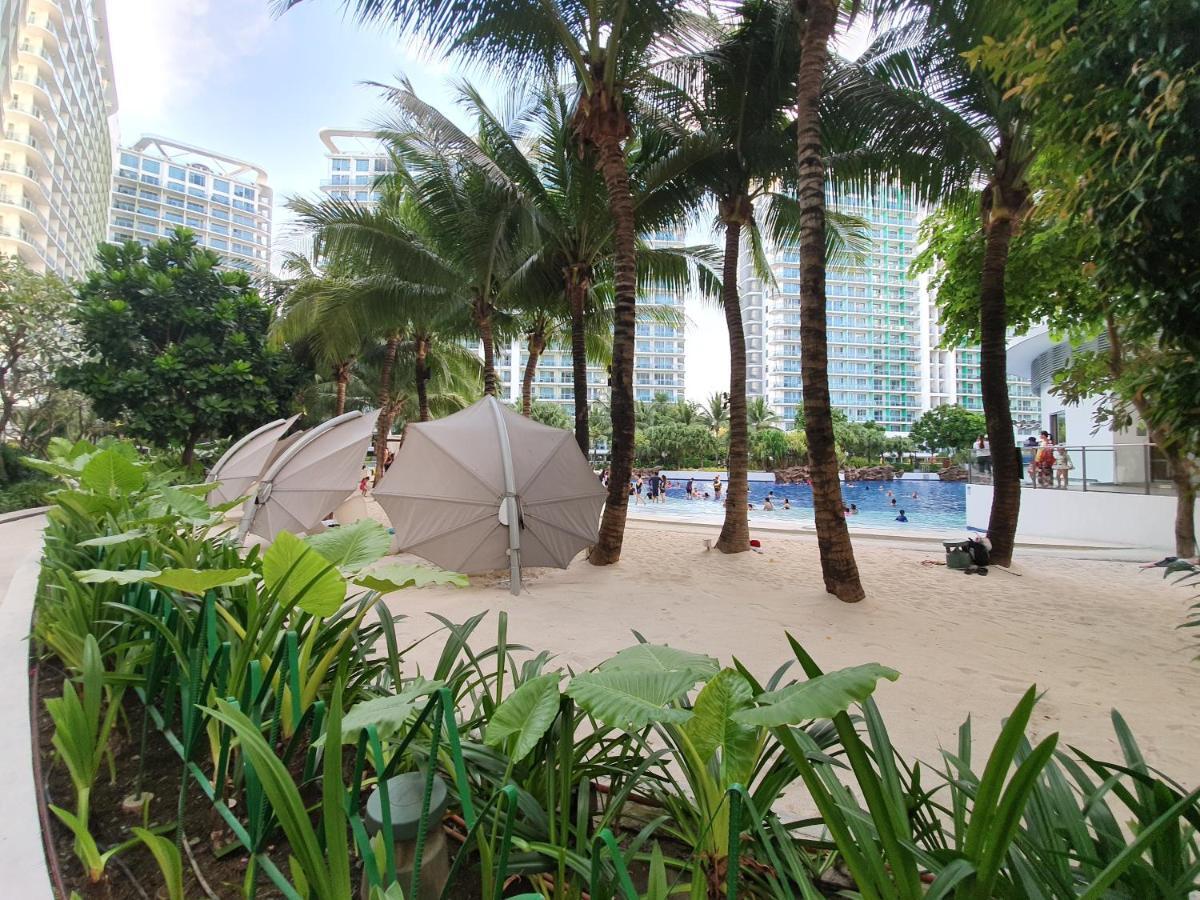 Apartment Davis Place At Azure *